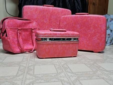 Vintage Pink Samsonite Royal Traveler 4 Piece Hard Case Luggage