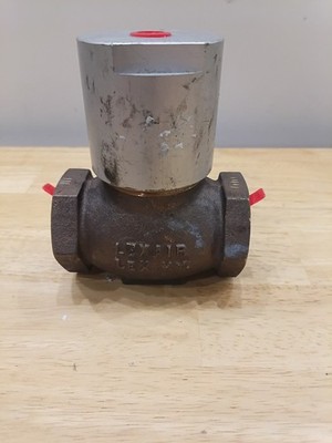 Lexair 4136-202 Air Operated Shut Off Valve for Automatic Car Washes - 1in. FPT,