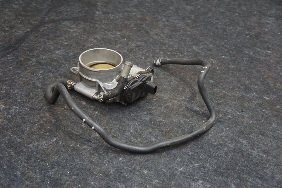 Conjunto de válvula de carrocería del acelerador del motor Aj133 C2z18616 Jaguar tipo F 14-23 Foto 3 de 4