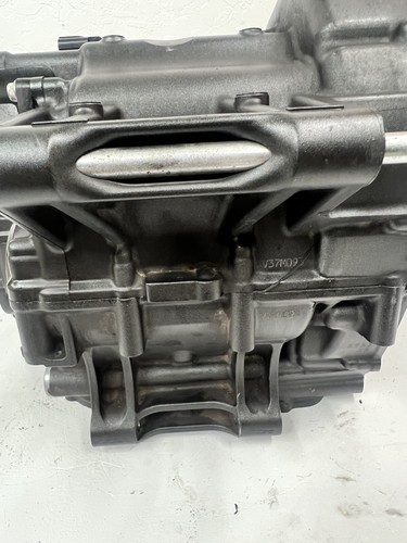 2014-2017 YAMAHA FZ09 FJ09 CRANKCASE CASES Part Number 1RC-15100-09-00 - Picture 7 of 19