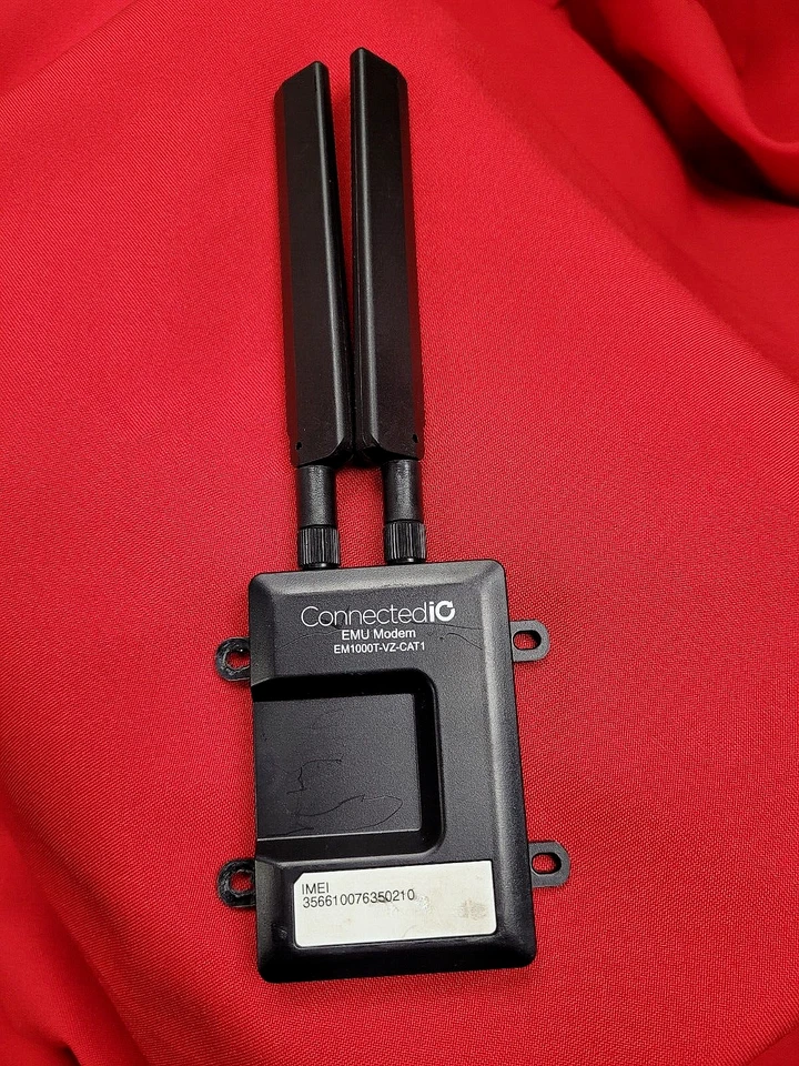 ConnectediO EMU Modem EM1000T-VZ-CAT1 (used) with antennae and U/cable - Image 3 of 4