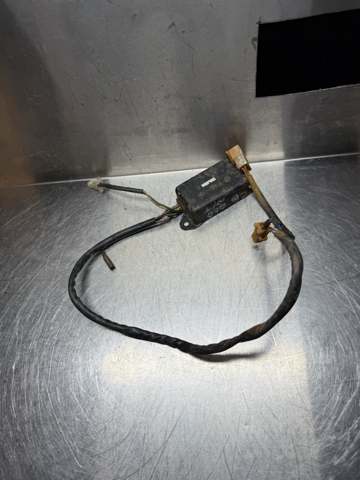 Honda CB400 CB 400 CDI ECU Brain Computer Spark Igniter Box OEM Genuine