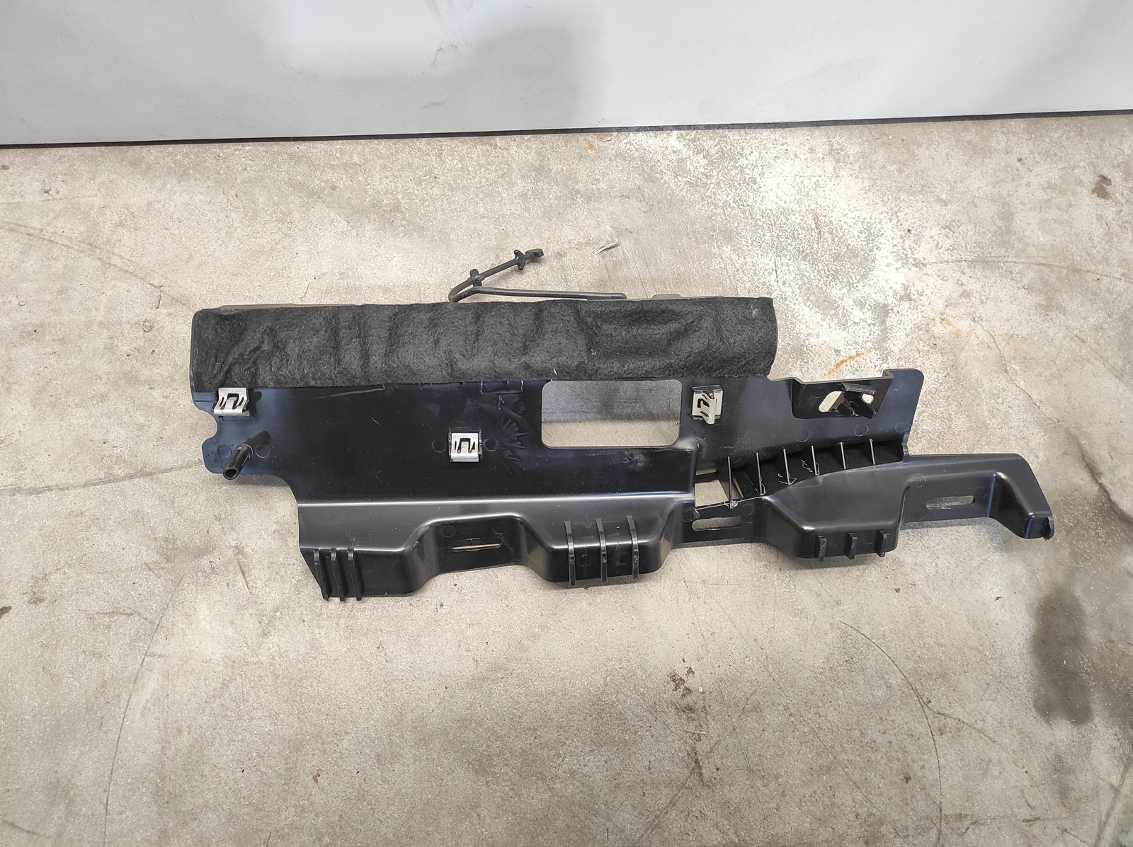 FORD USA MUSTANG Coupe Other Interior Part RH FR3B63243C02 2018 29049390