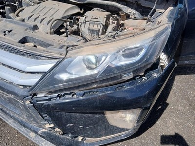 Used Left Headlight Assembly fits: 2020 Mitsubishi Eclipse cross halogen Left Gr