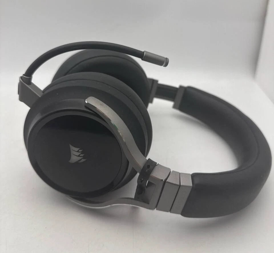 Corsair Virtuoso RGB Wireless Gaming Headset with 7.1 Surround Sound Headphones - Image 4 of 4