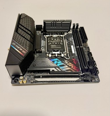 ASUS ROG STRIX B760-I Gaming WiFi ITX DDR5 LGA1700 WIE NEU/Rechnung OVP Komplett