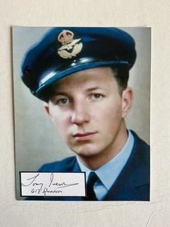 Photo Signature WW2 RAF Battle of Britain & Bomber Command Pilot Tony Iveson