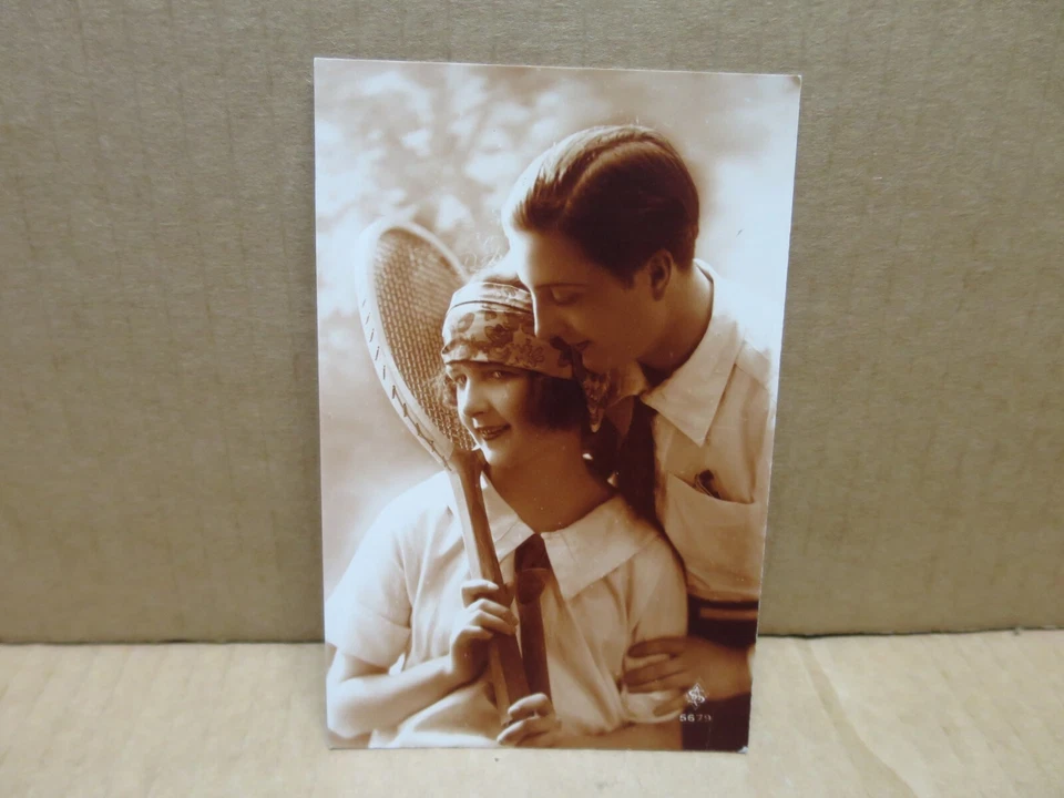TENNIS carte postale couple époque ART DECO - Photo 1/1