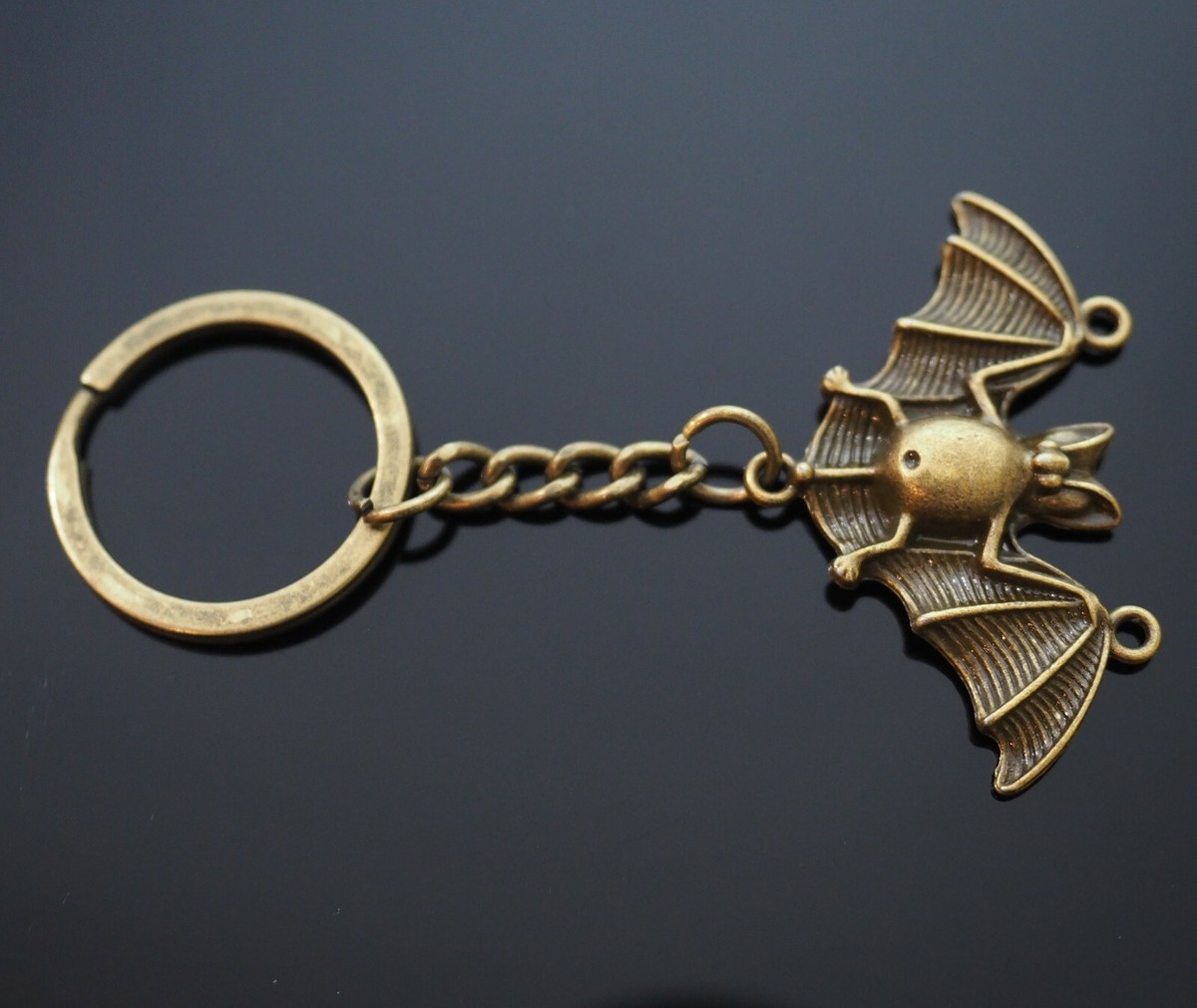 Collana da Paura _ scritta BOO pipistrello _ Speciale Halloween Collana da Paura _ scritta BOO pipistrello _ Speciale Halloween