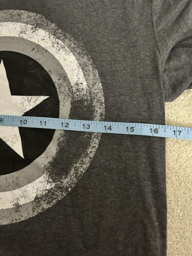 Marvel Captain America Mens Small Gray T-Shirt Shield Logo Civil War Comic Movie - Picture 3 of 5