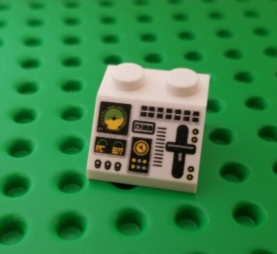 LEGO Minifigure Control Slope 2x2 Lever Screen Buttons Computer Space Tool