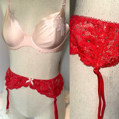 VICTORIA'S SECRET Dream Angels Bra Garter Belt Set Bling Lace Pink Coral M L 34B