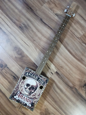WEEKLYHOUSE CIGAR BOX GUITAR ACOUSTIC ELECTRIC 3 STRING Snake Oil