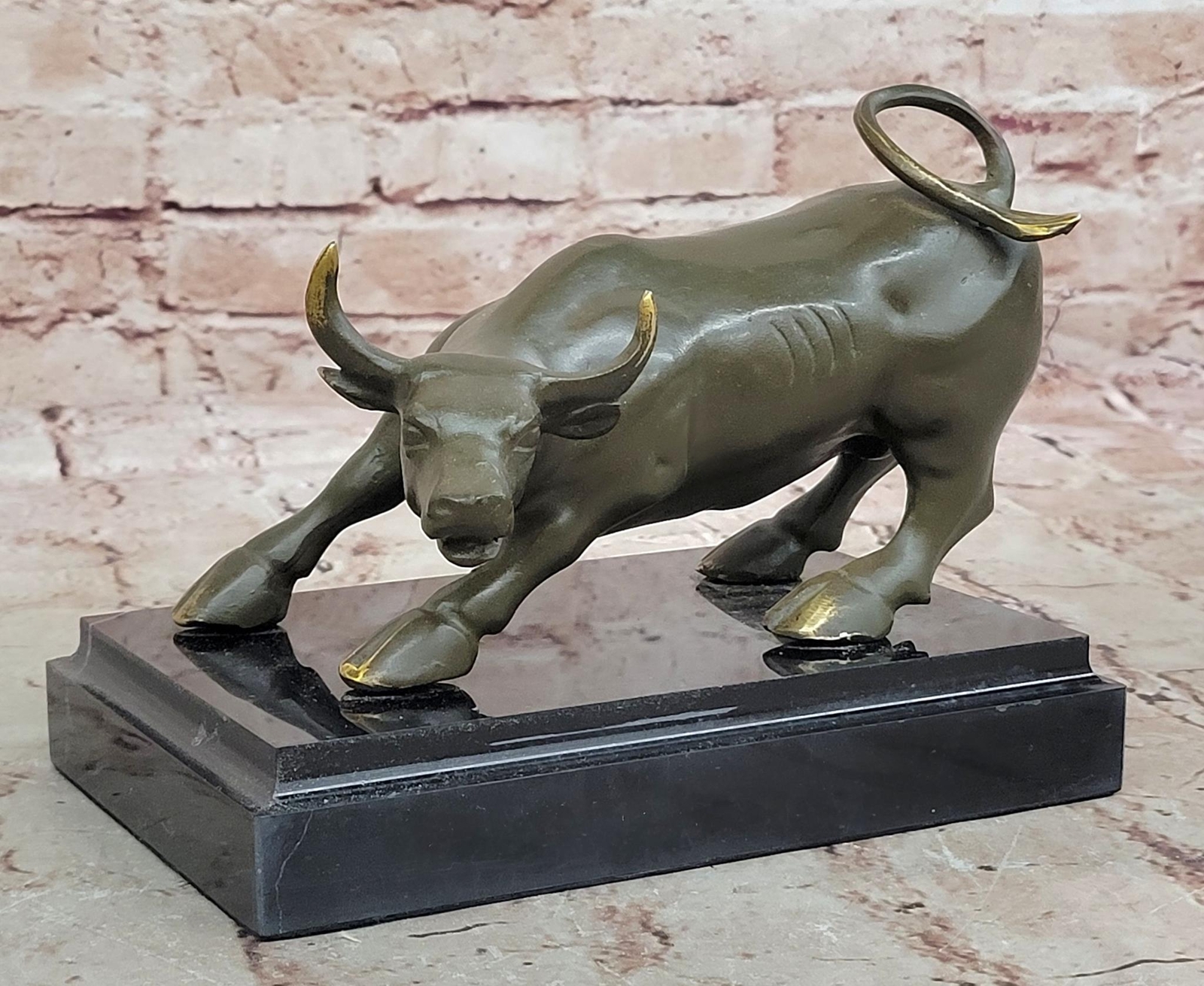 Carga Bull Figura Bronce Estatua por Milo Pared Calle Escultura Oficina Regalo