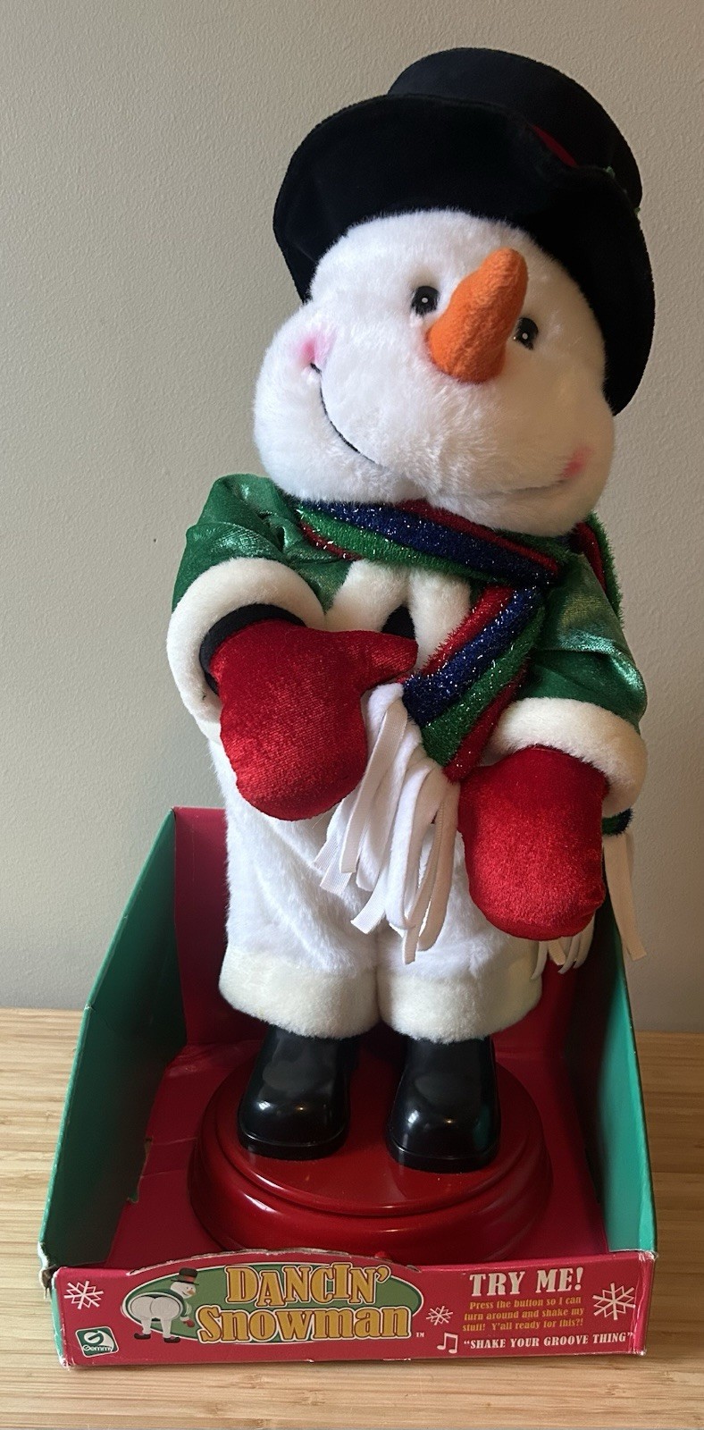 Gemmy - Muñeco de nieve animado Dancin' muñeco de nieve - Shake Your Groove Thing 2005