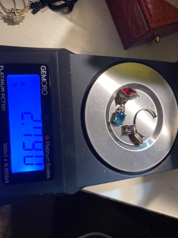 10K Gold Scrap w/Gemstones 2.790 Grams