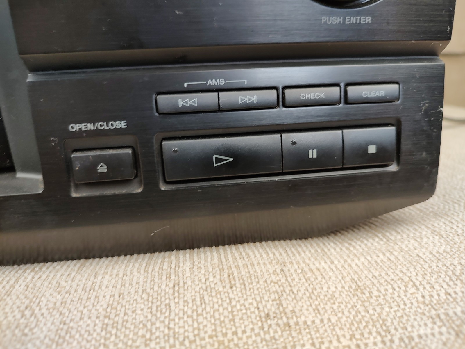 Sony 200 CD Compact Disc Multi Player Carousel Changer CDP-CX220 No Remote Video