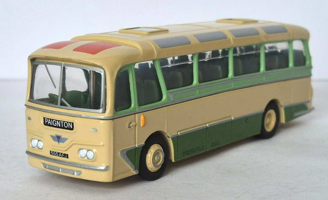 EFE 12114 Harrington Cavalier Coach - Greenslades Tours of Devon - Scale 1:76