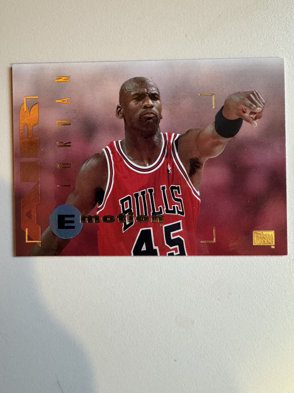 1994-95 Skybox Emotion - Michael Jordan #100