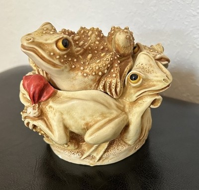 S.I.A.B. England Toads/Frogs in a Pile Trinket Box
