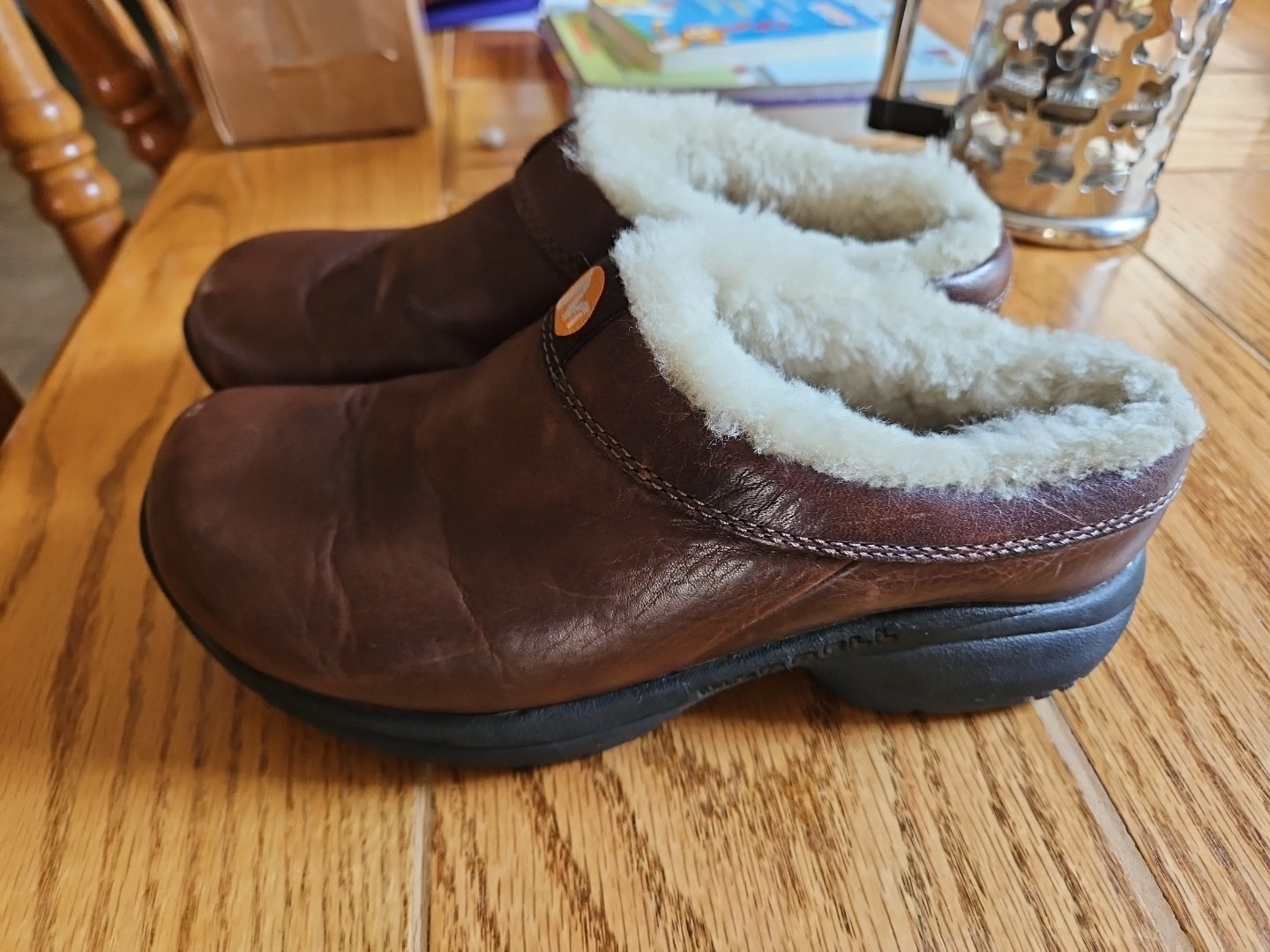 Zoccoli Merrell Primo Chill Slide Mules foderati in pelle marrone sherpa taglia 6