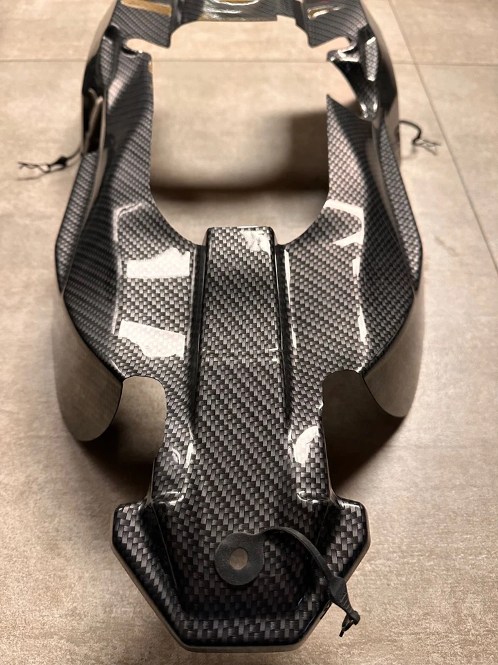 REELY Carbon Fighter 3, 4WD, viele Ersatzteile, 2x Räder, Lauterbacher Tuning - Bild 3 von 4