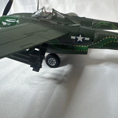 Spec Cast P-38J -10 Lighting Miss-V Airplane Die Cast from 1999 #41009 Aircraft - Picture 14 of 24