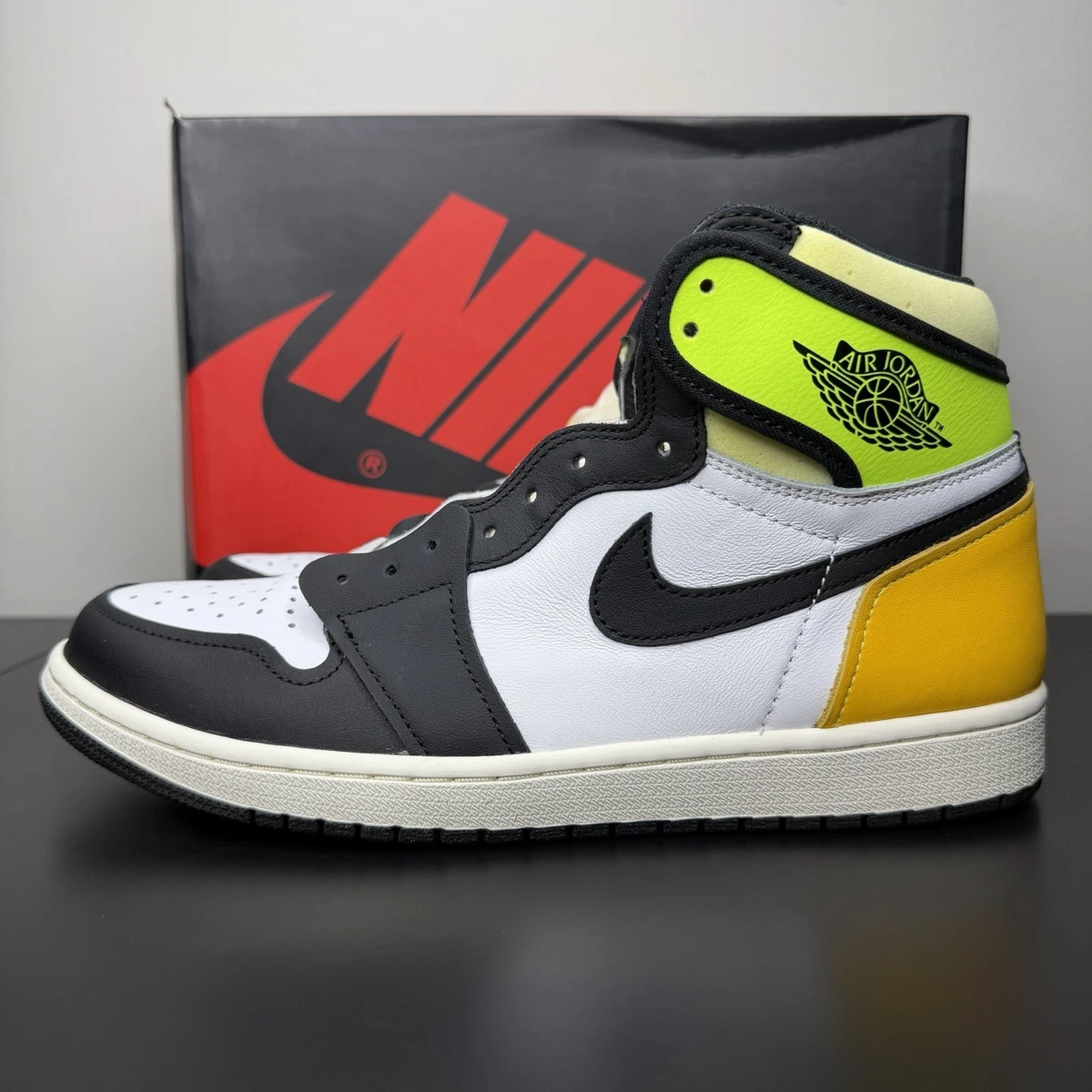 Jordan 1 Retro High OG Volt | eBay