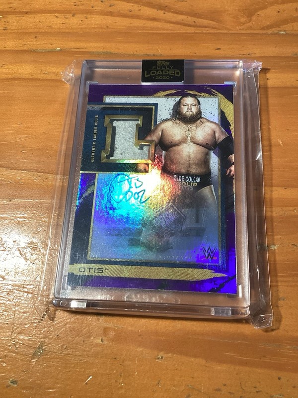 2020 Topps WWE Fully Loaded Otis Autograph Ladder Card #/25 Purple Encased