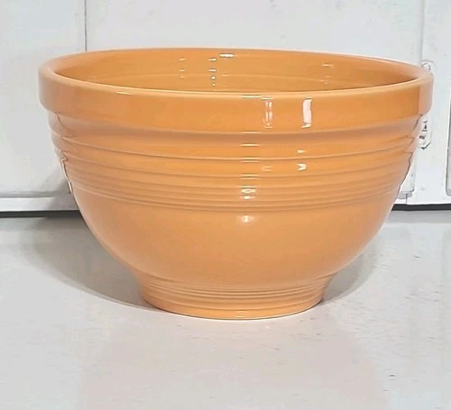 Fiestaware Orange Mixing Bowl 8 3/4" Diameter 5 1/4" Tall USA MADE Fiesta HLC.