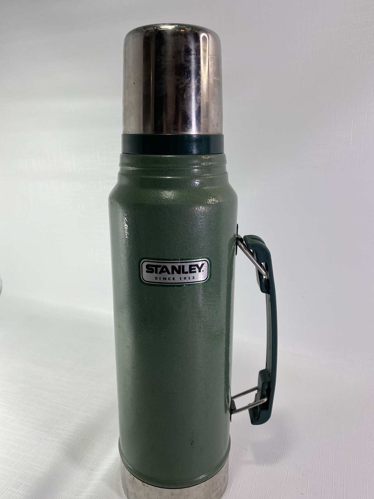 classic vacuum thermos bottle coffee green stanley hammertone 1.1 qt stainless