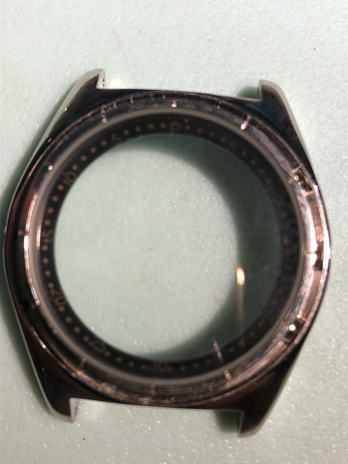 Carrure Breitling 39mm avec rehaut et verre saphir NOS pour montre Chrono