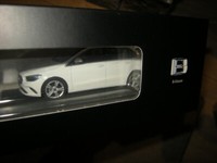 1:43 Herpa Mercedes-Benz B-Klasse Polarweiß/White In Ovp