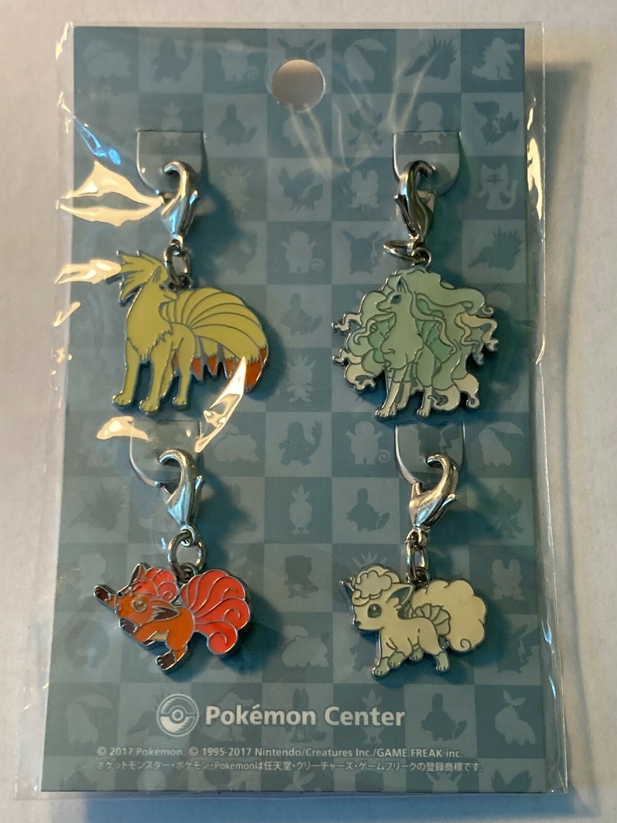 Pokemon Center Alolan Vulpix Ninetales Metal Keychain Charm Sealed
