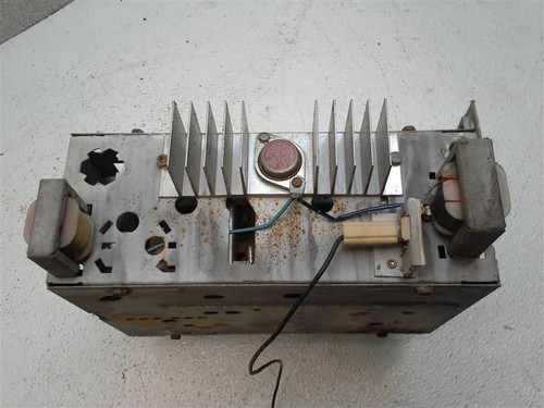 Radio AM central con perillas para 1961-62 Buick Special - Imagen 5 de 12