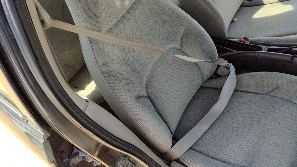 1997 Saturn Sl1 Passenger Right Front Seat Belt Retractor Oem Shoulder Gray - Image 2 of 4