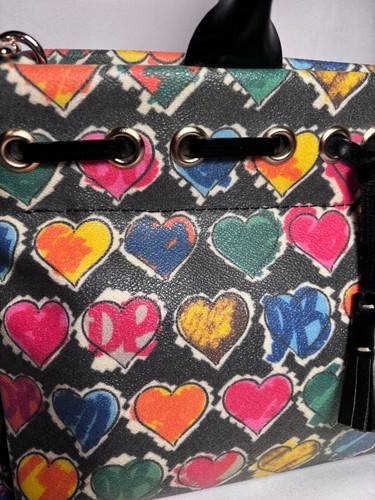 ๐ VTG Dooney & Bourke Black Crayon Hearts Bag Shoulder Lindsay Lohan - Picture 3 of 17