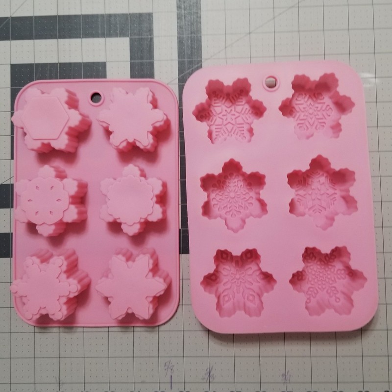 Set of 2 Silicone 6-Cavity Snowflake Shaped Soap Molds