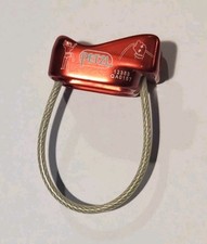 PETZL Verso Red Belay Device Adaptive 1 Or 2 Rope Descender Rock Climbing Rescue