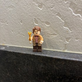 LEGO 11th Doctor Who Minifigure 21304 + Sonic Screwdriver Authentic IDEAS Set 