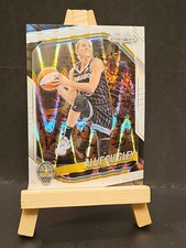 2025 Panini Prizm WNBA White Seismic Prizm #80 Allie Quigley