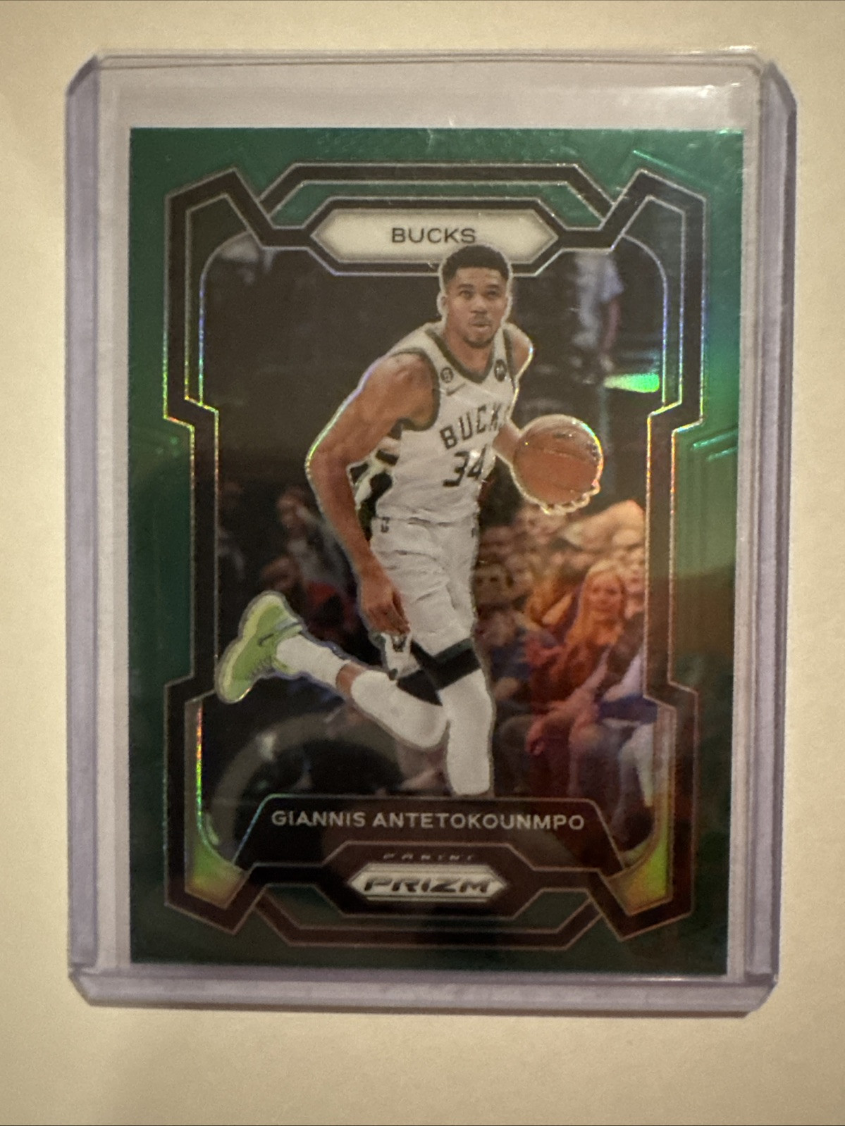 2023-24 Panini Prizm - Green Prizm #103 Giannis Antetokounmpo
