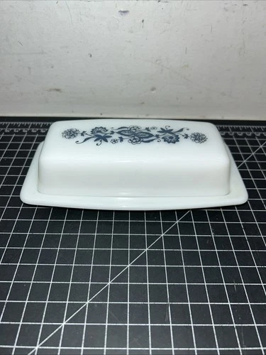 Vintage Pyrex Old Town Dark Blue Onion Butter Dish W/ Lid Milk Glass USA