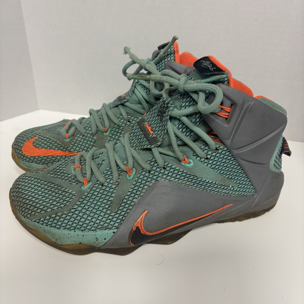 Nike Lebron 12 NSRL Size 8 Mens Hyper Turquoise Grey 684593