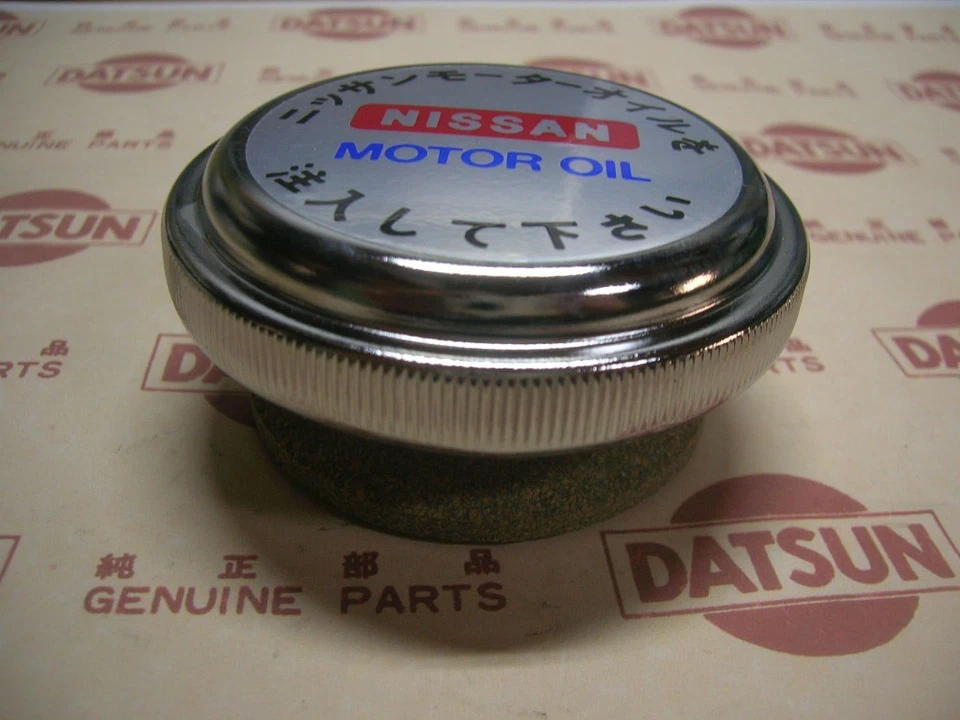 Tapa de llenado de aceite DATSUN 1200 1000 A12 A14 A15 genuina (para NISSAN B10 B110) Foto 4 de 4