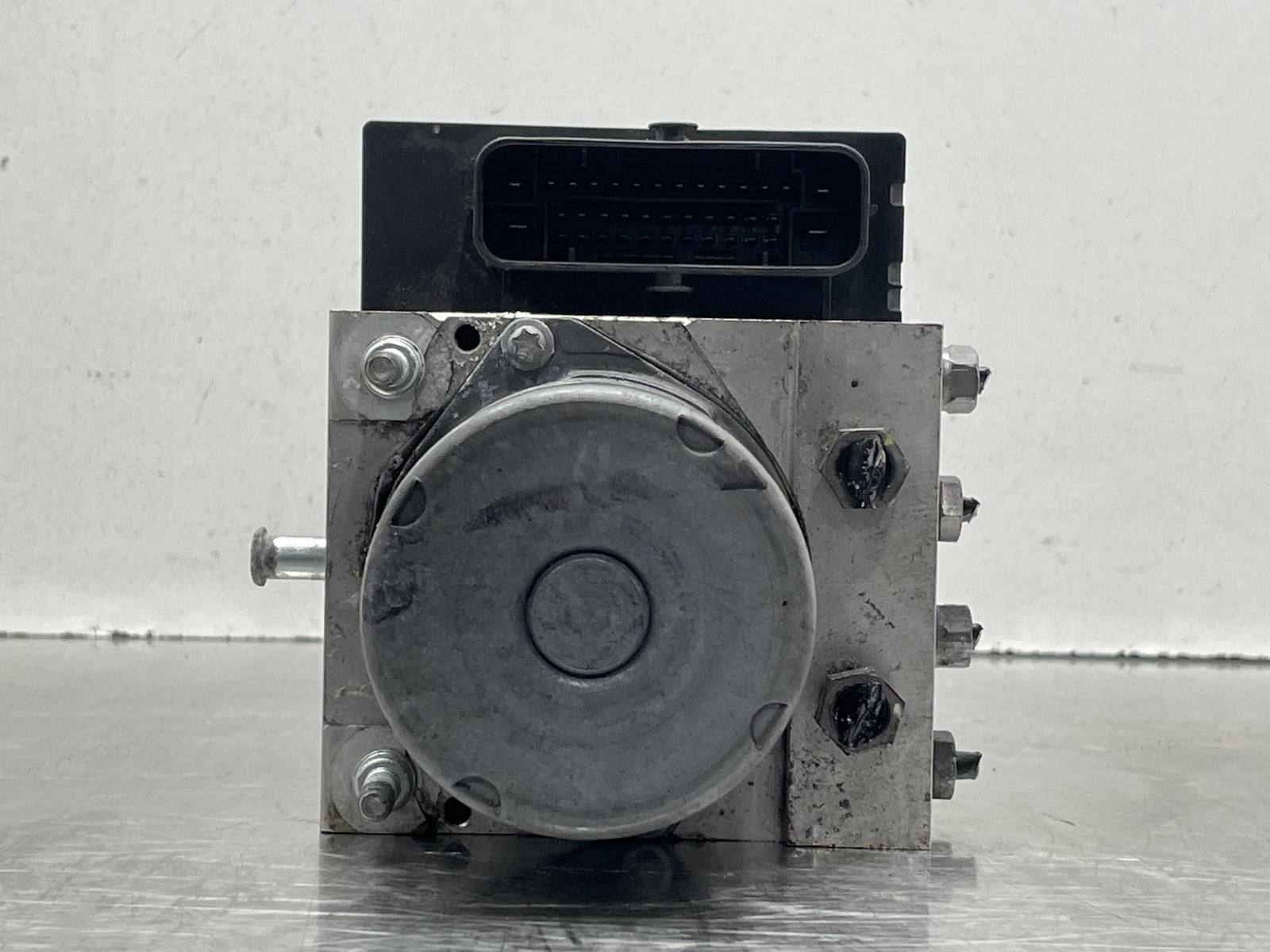 2009 Maserati Quattroporte ABS Anti Lock Brake Pump Module 52k OEM 0265234690