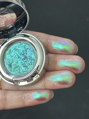 Multichrome Single Eyeshadow In Shade Lvy Jade Vegan And Cruelty Free