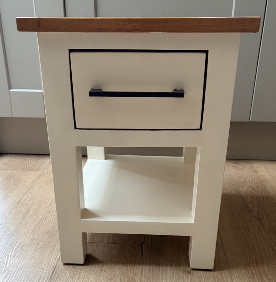 Solid Oak Bedside Table With Large Drawer - Mint Condition - Top Quality 