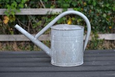 old vintage galvanised watering can / metal / BAT - 7.5 L - FREE DELIVERY