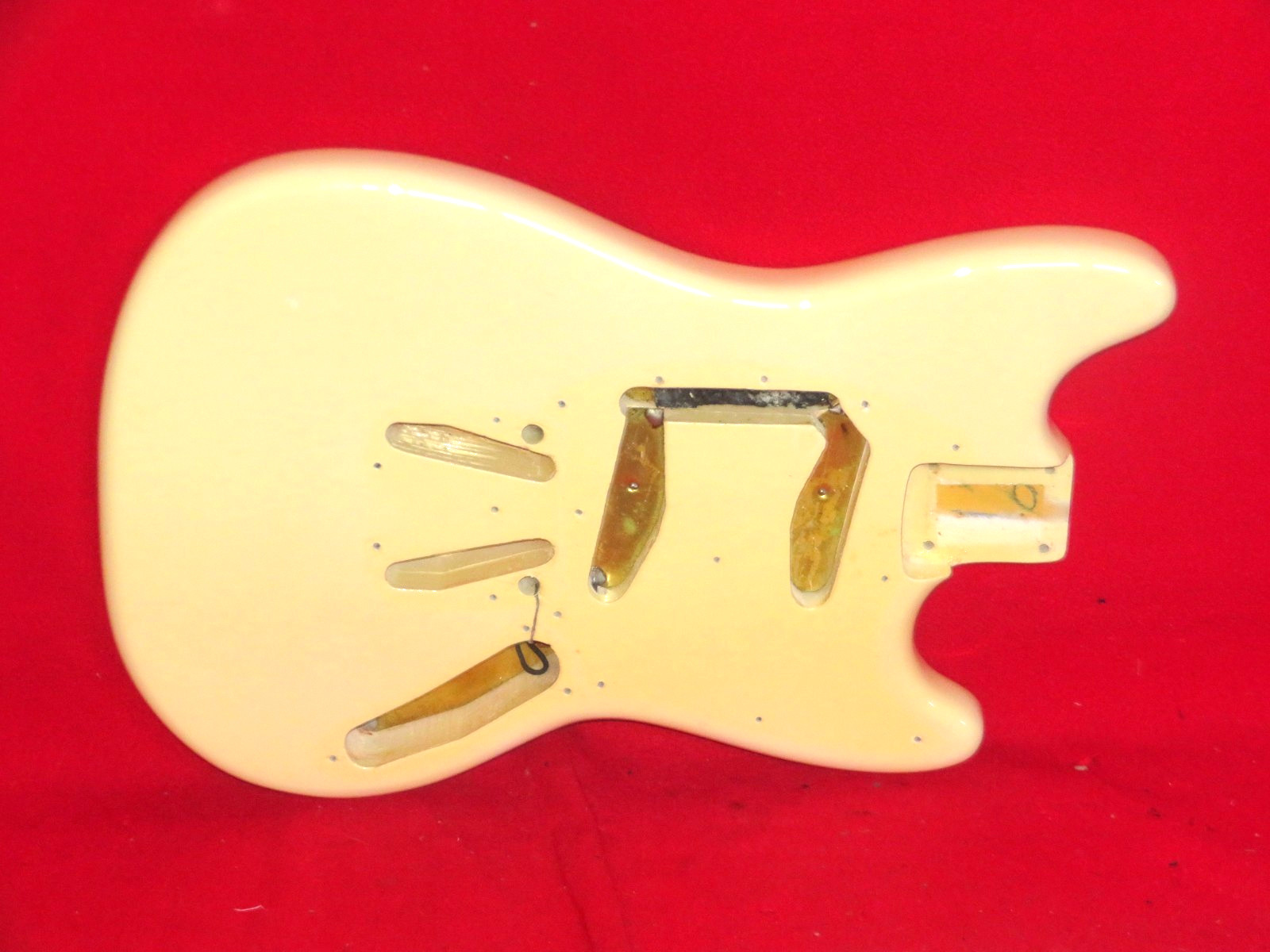Fender 1965 White Blonde Mustang Body